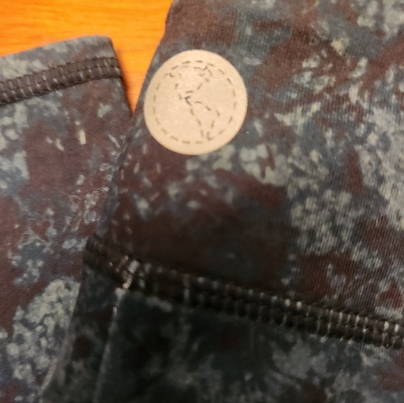 Girl's Threads 4 Thought ReActive Activewear Blue  Multi High Rise Leggings - Picture 7 of 7